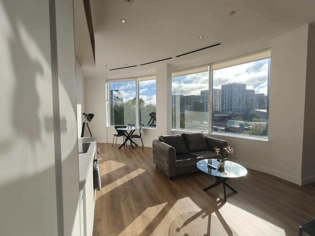 Apartment in London - View 5