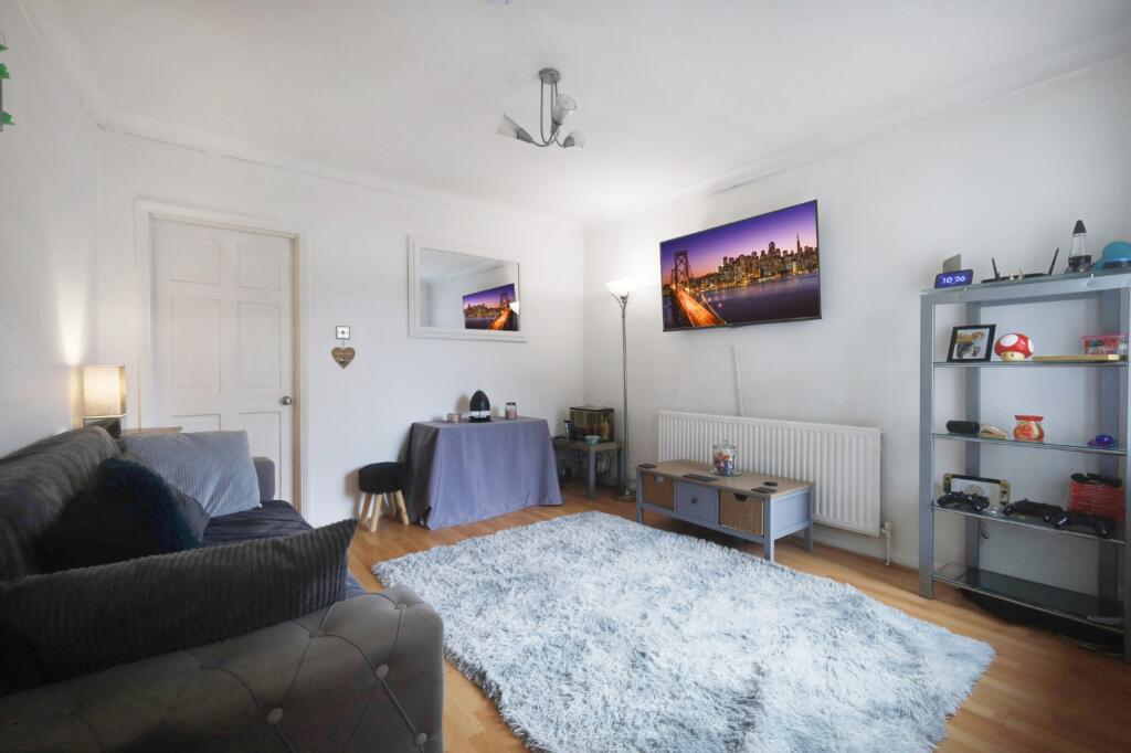 Main image of property: Salisbury Avenue, Stanford-Le-Hope, SS17