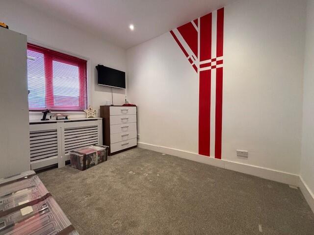 House in Tonbridge - More