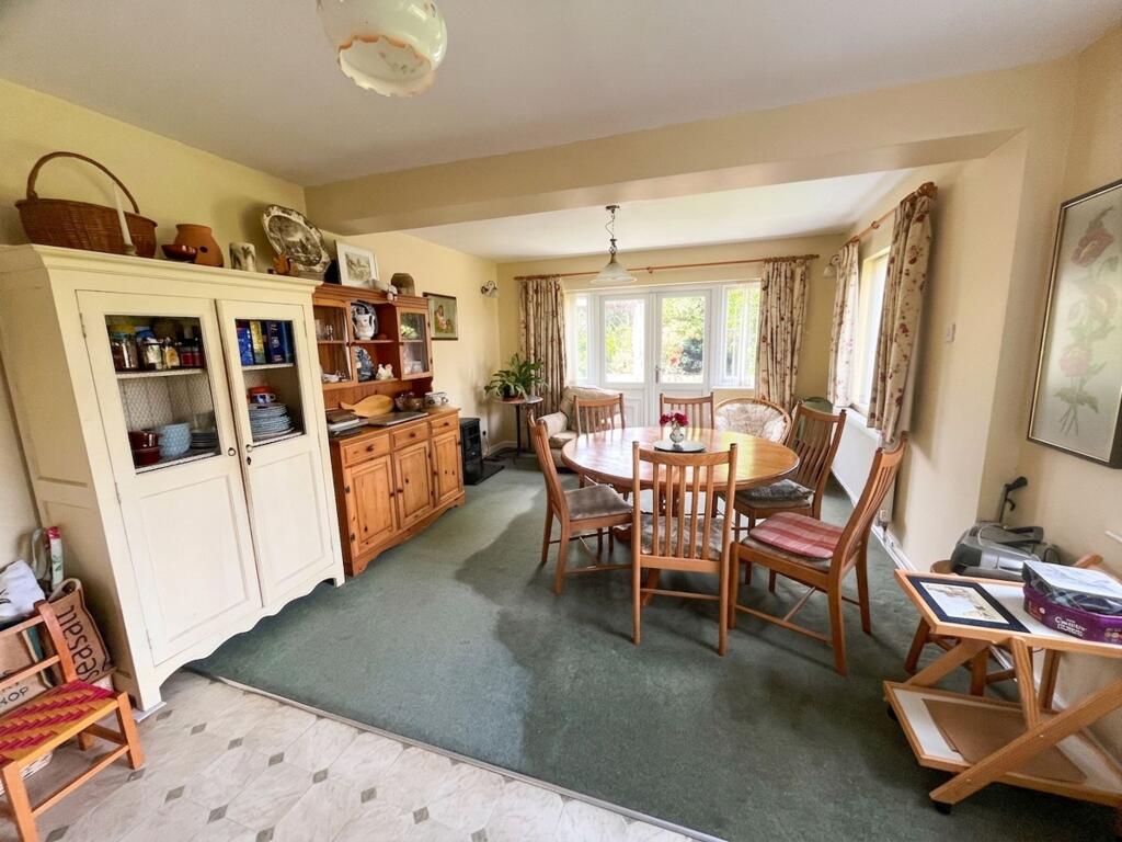 House in Pontyclun, Llantrisant - View 3