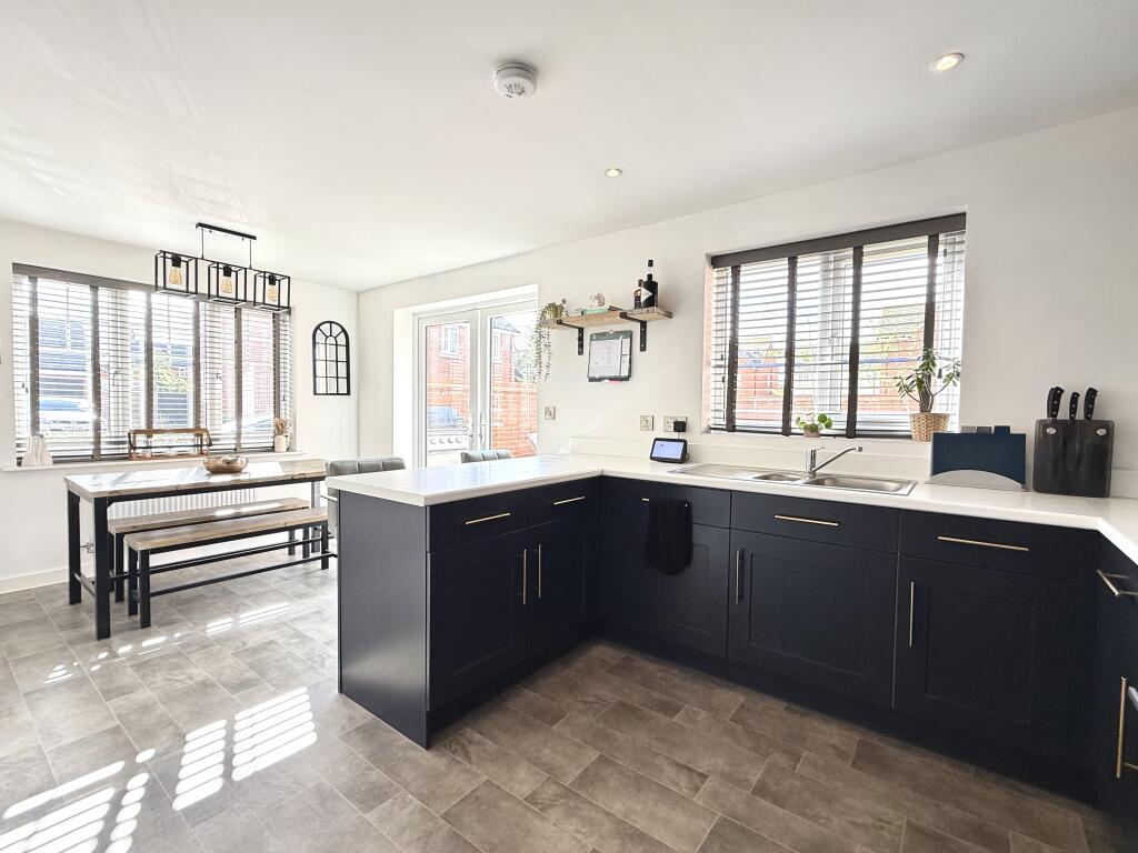 House in Stratford-on-Avon, Long Marston - View 2