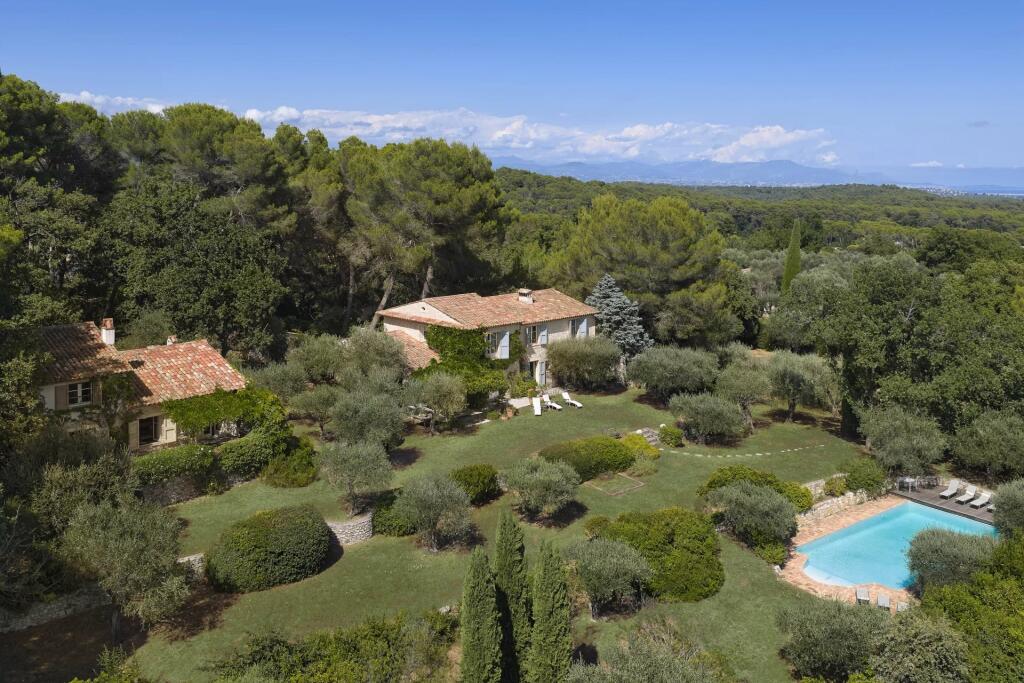 Main image of property: Provence-Alps-Cote d`Azur, Alpes-Maritimes, Mougins