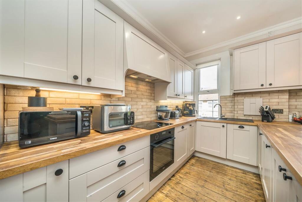Apartment in London - View 4