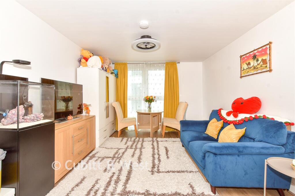 Apartment in Portsmouth - View 4