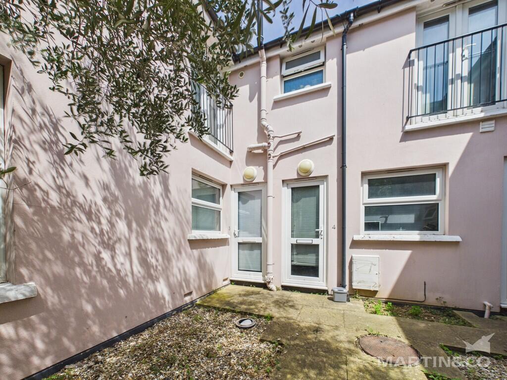 Main image of property: Glencathara House, 14-16 Glencathara Road