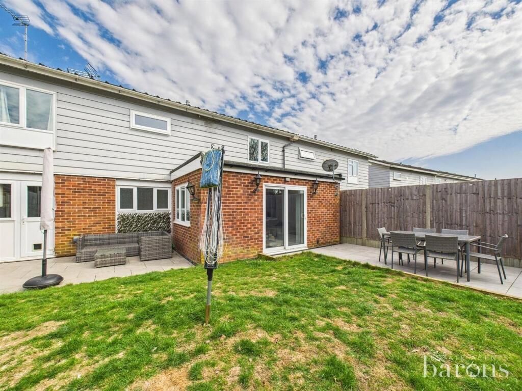 House in Basingstoke and Deane, Basingstoke - View 3