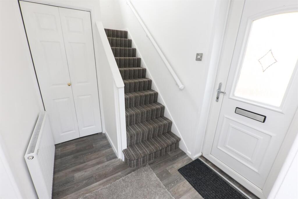 House in Doncaster, Harworth - View 4