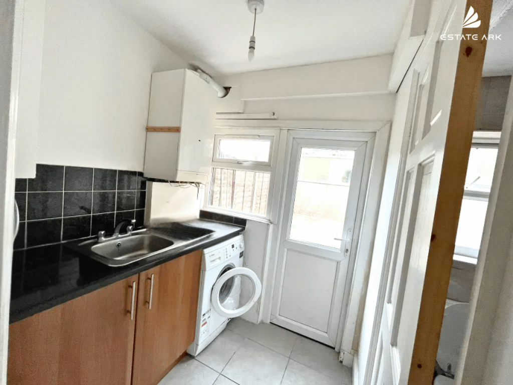 House in London - View 4