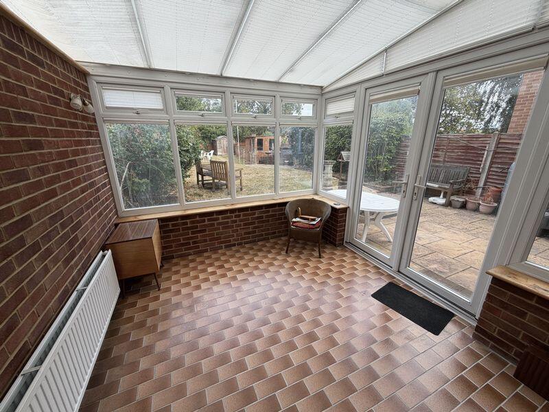 House in Dartford - More