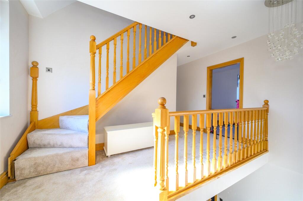 Additional image 26 of Broadway House, Wakefield Road, Drighlington, Bradford, West Yorkshire