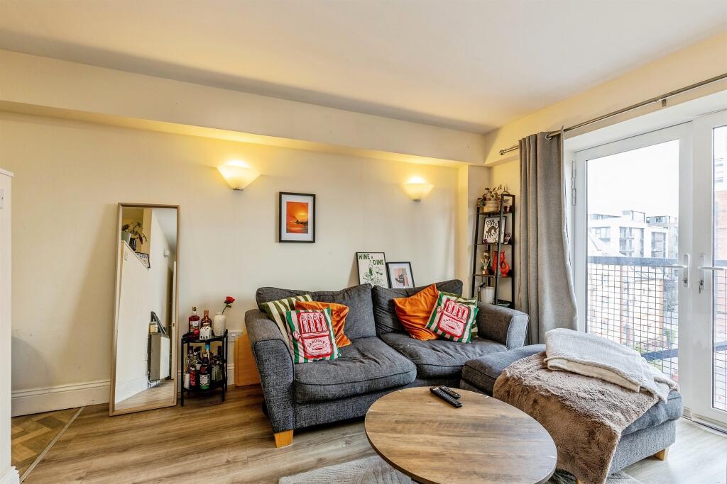 Apartment in Bristol, City of Bristol - View 3