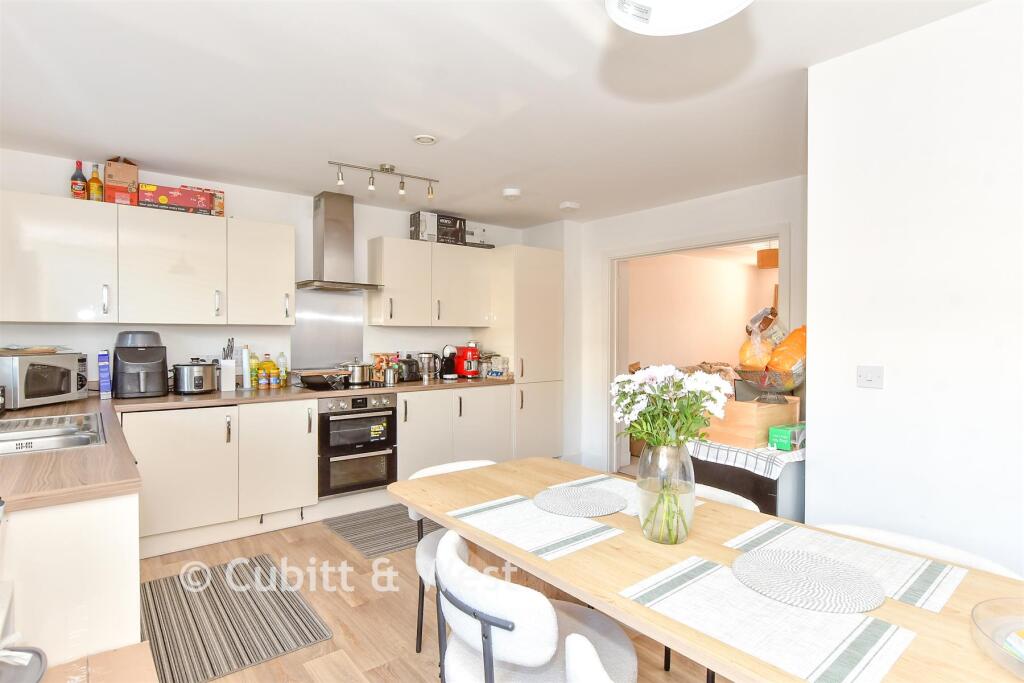 North Mead, Chichester, West Sussex - More