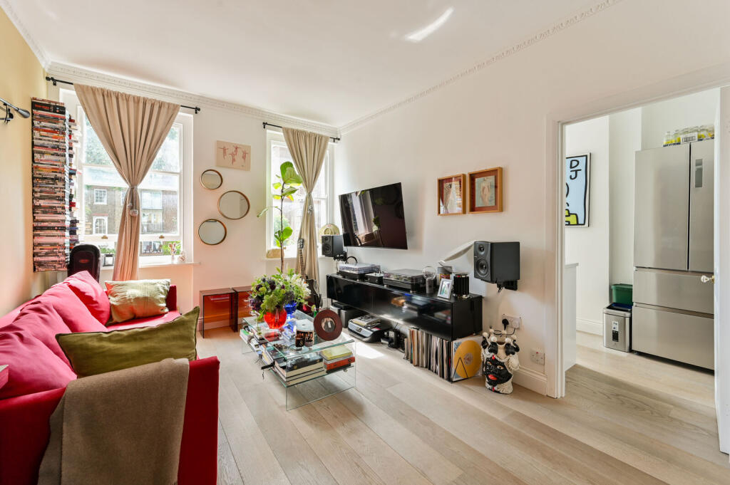 Apartment in London - View 4