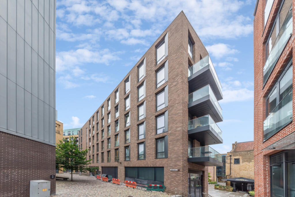 Apartment in London - View 3