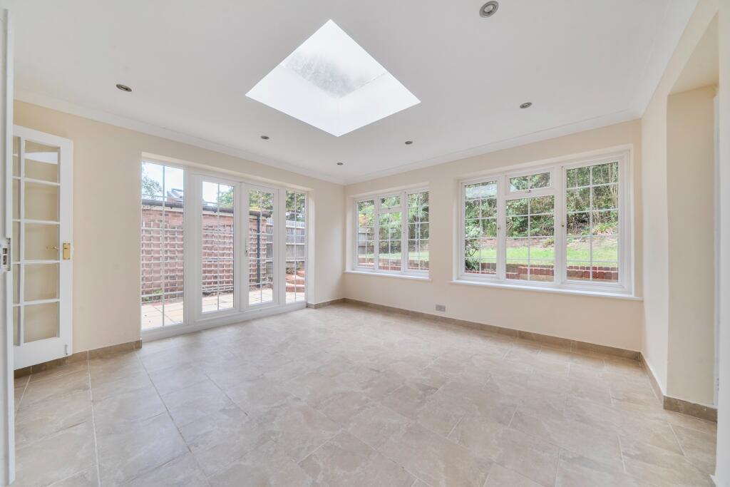 House in Woking, Surrey - View 2