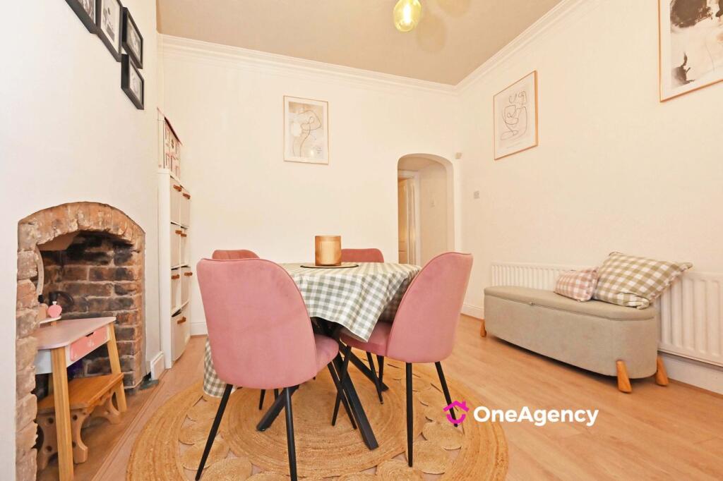 House in Stoke-on-Trent - View 4