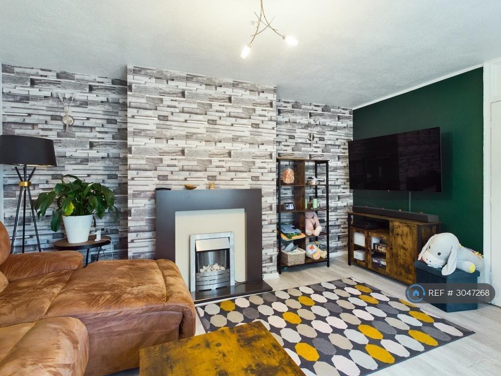 Farway, Bradford, BD4 photo 3