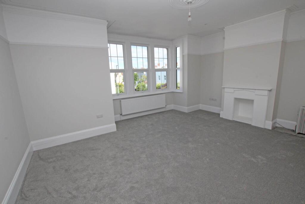 Apartment in Eastbourne, East Sussex - View 2
