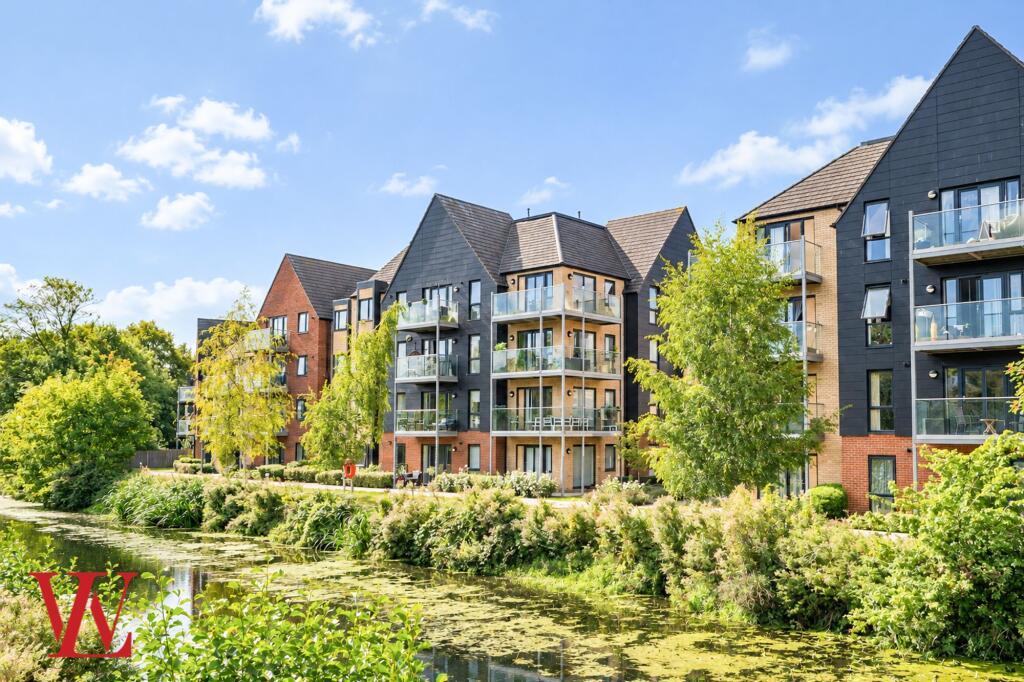2-bed flat on River View, Bishop's Stortford, CM23, £325,000