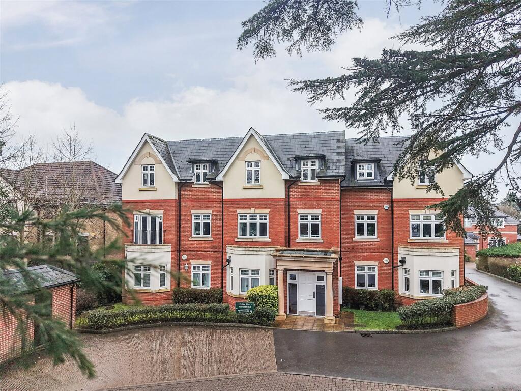 Main image of property: Reigate Hill, Reigate, Surrey, RH2