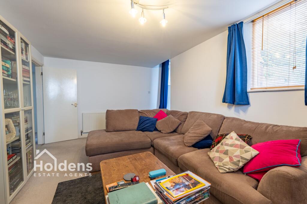 Apartment in Preston - View 5