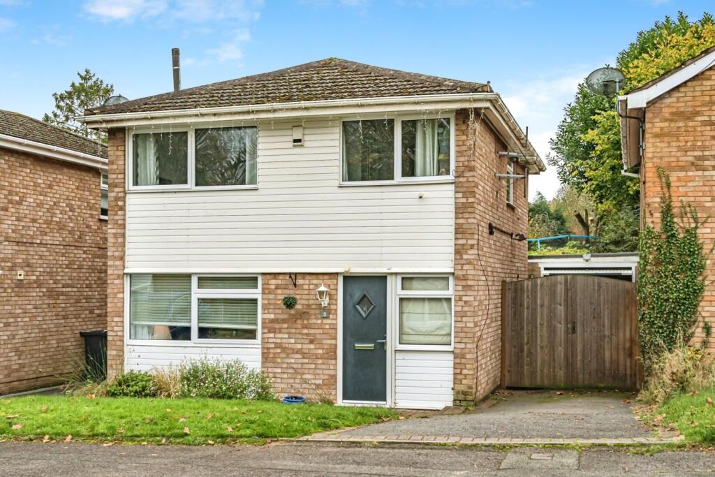 Main image of property: Thicknall Drive, Stourbridge, DY9