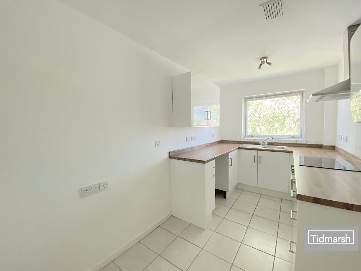 55 Brookfield Road, Codsall WV8 1HX photo 4