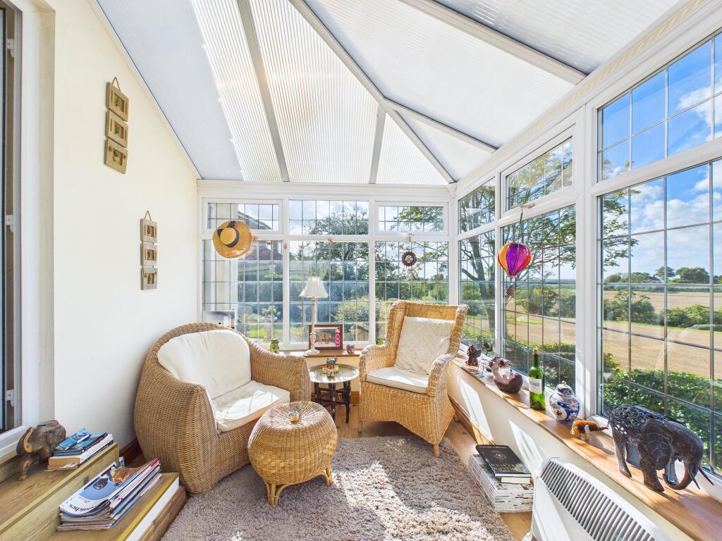 House in St Helens, Billinge Chapel End - View 4