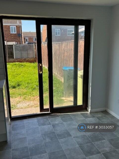 House in Hanslope, Long Street - View 3