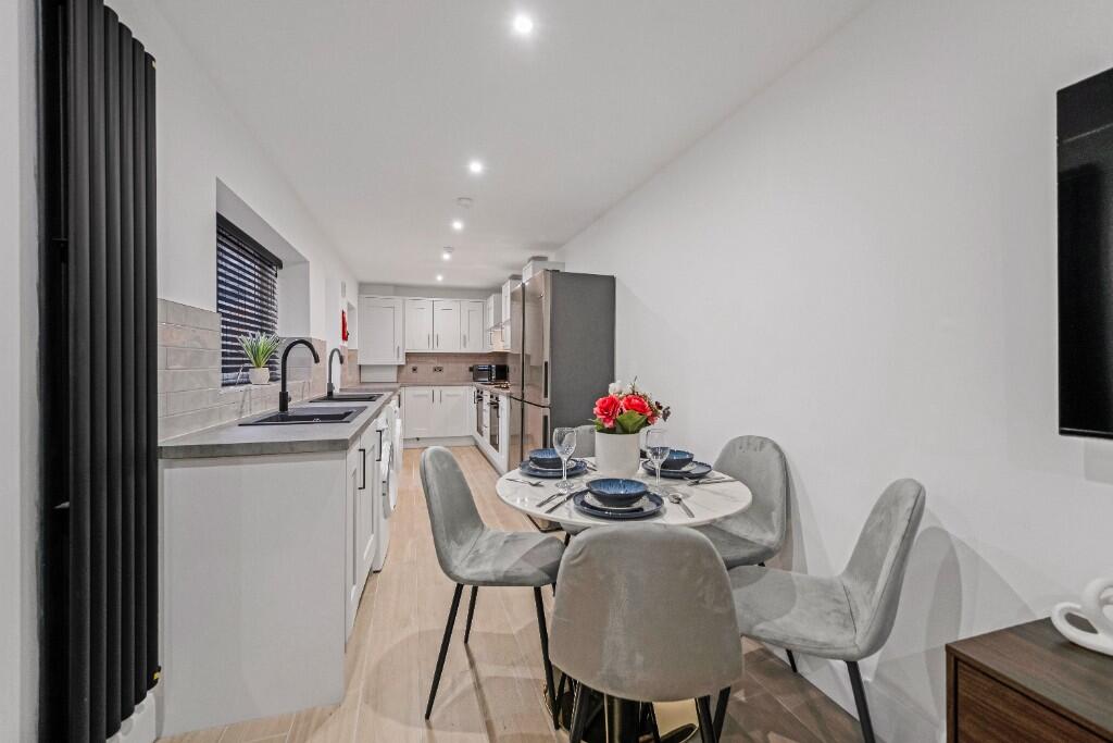 1 bedroom house share for rent