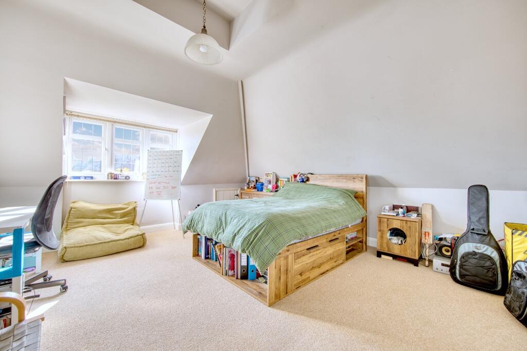 Additional image 17 of Georges Wood Road, AL9