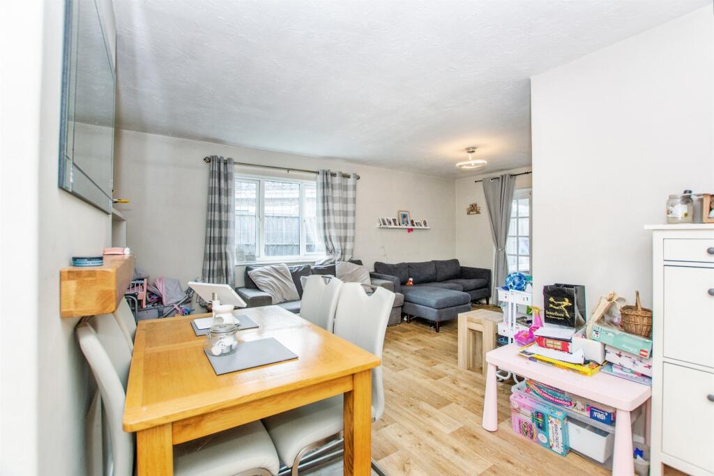 House in Peterborough - View 5