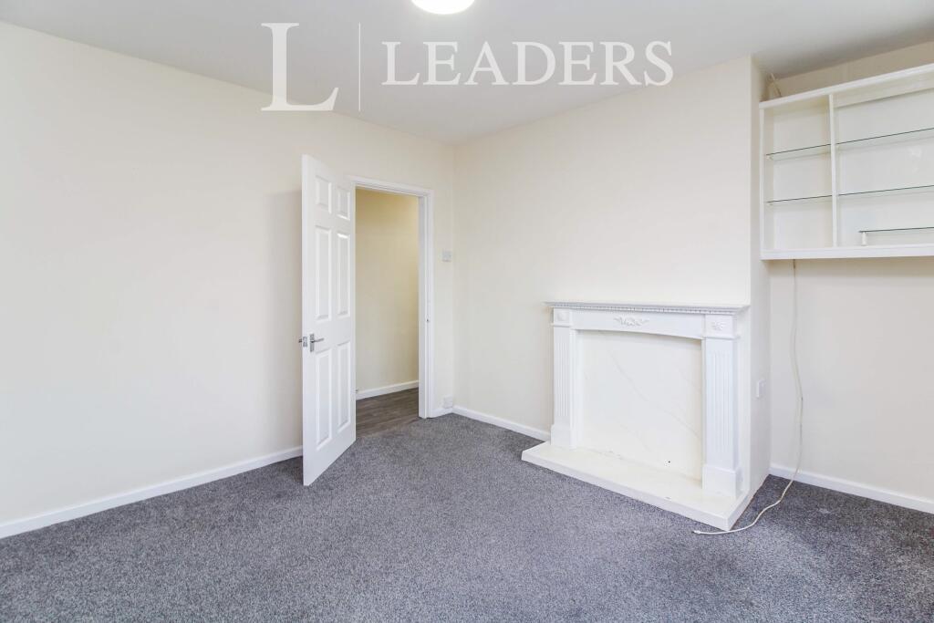 Apartment in Bromsgrove - View 5