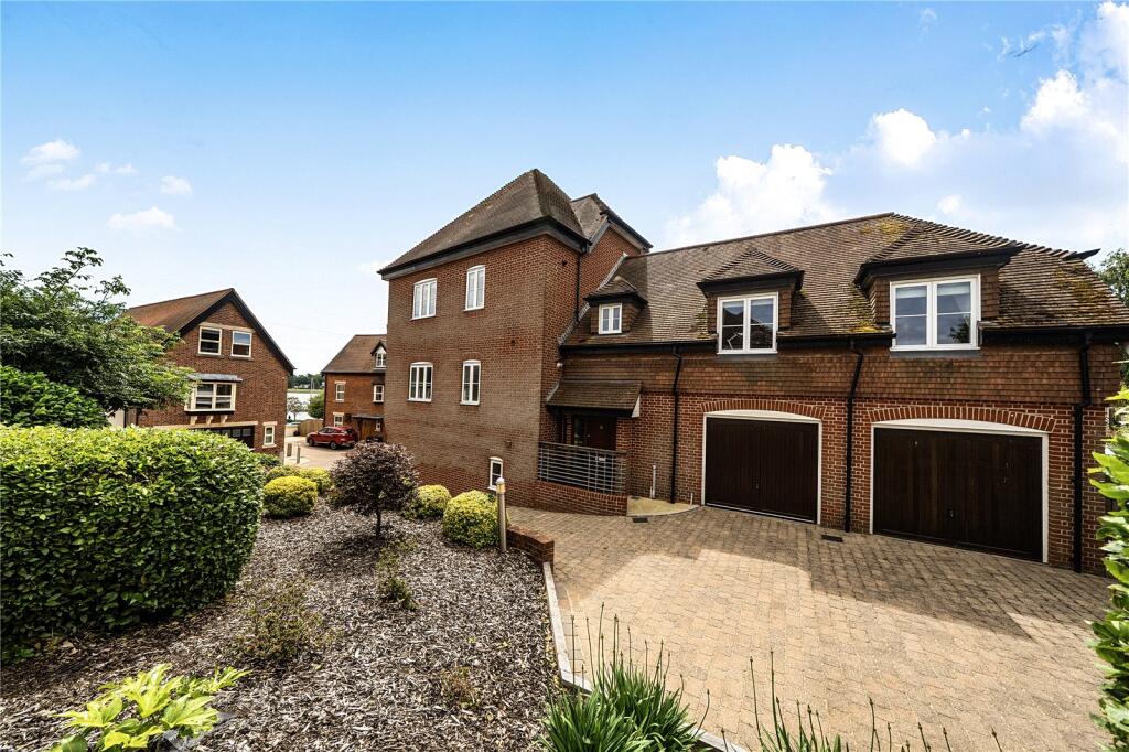 Main image of property: Oyster Quay, High Street, Hamble, Southampton, SO31