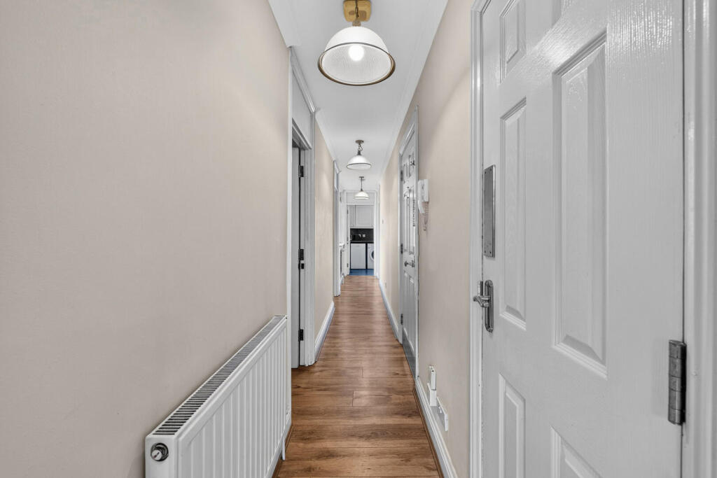 Apartment in London - More