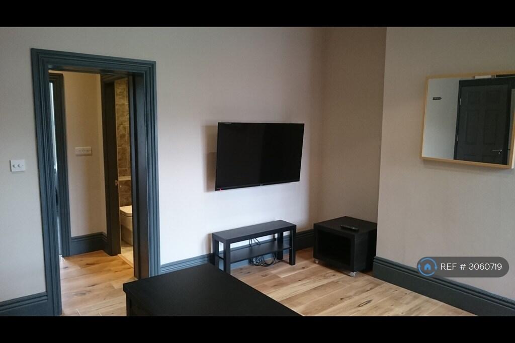 Apartment in Sheffield - View 4