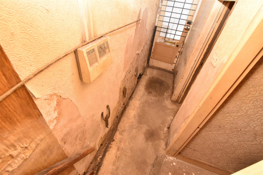 Durban Road, Grimsby photo 5