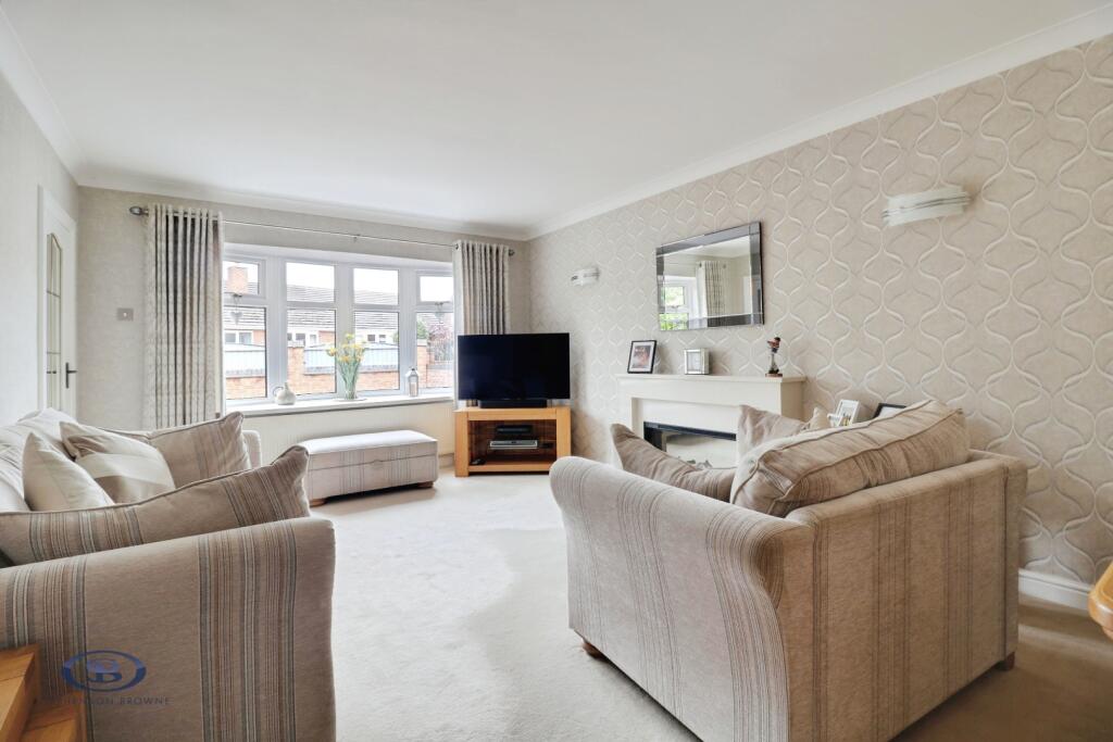 House in Stoke-on-Trent - More