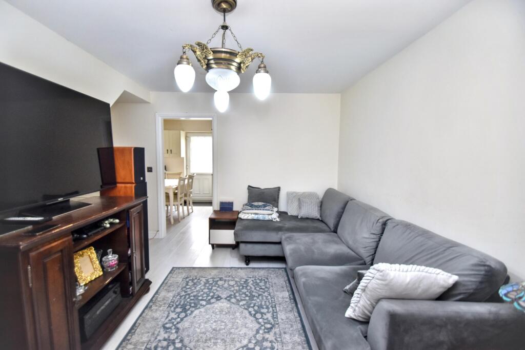 House in Peterborough - View 4