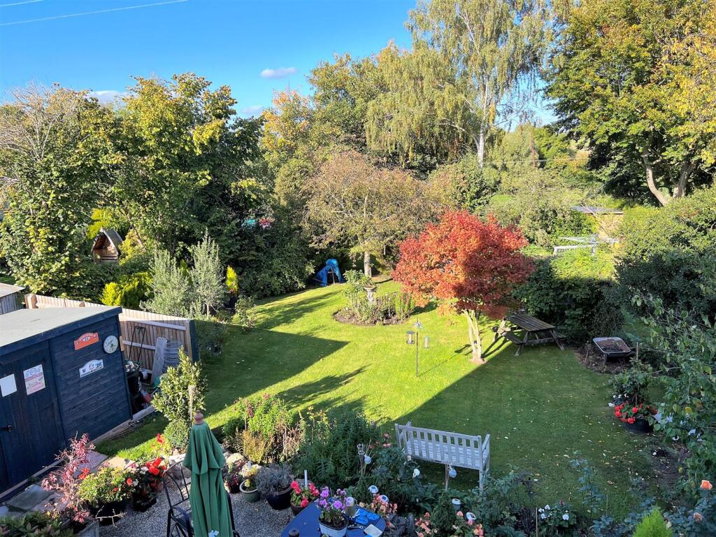 House in Gloucester - View 2