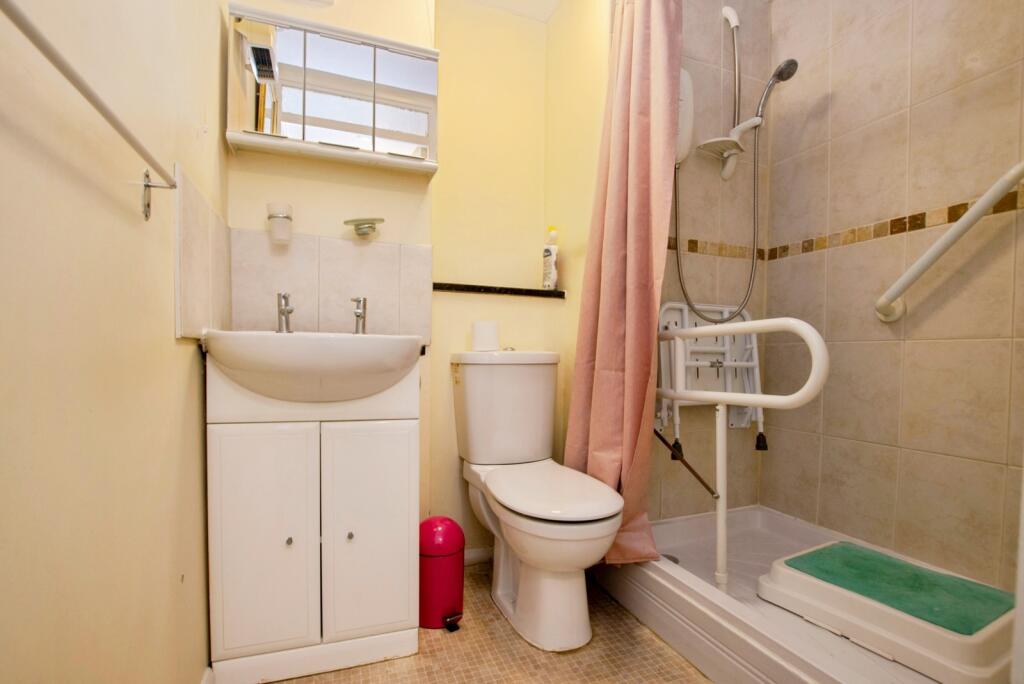 Apartment in Salisbury - View 4