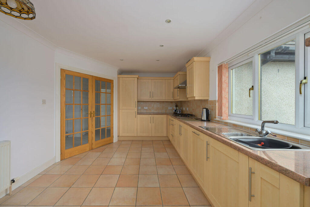 House in Perth - More