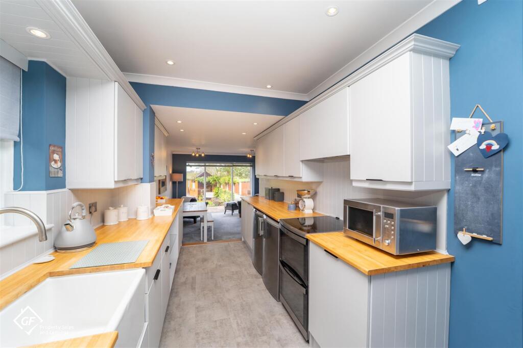 House in Lancaster - View 5