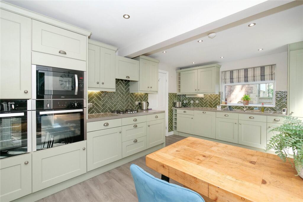 House in Bradford, Tong Park, Baildon - View 3