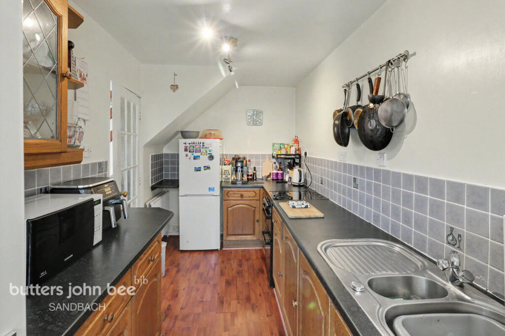 Peckforton Close, Sandbach photo 4