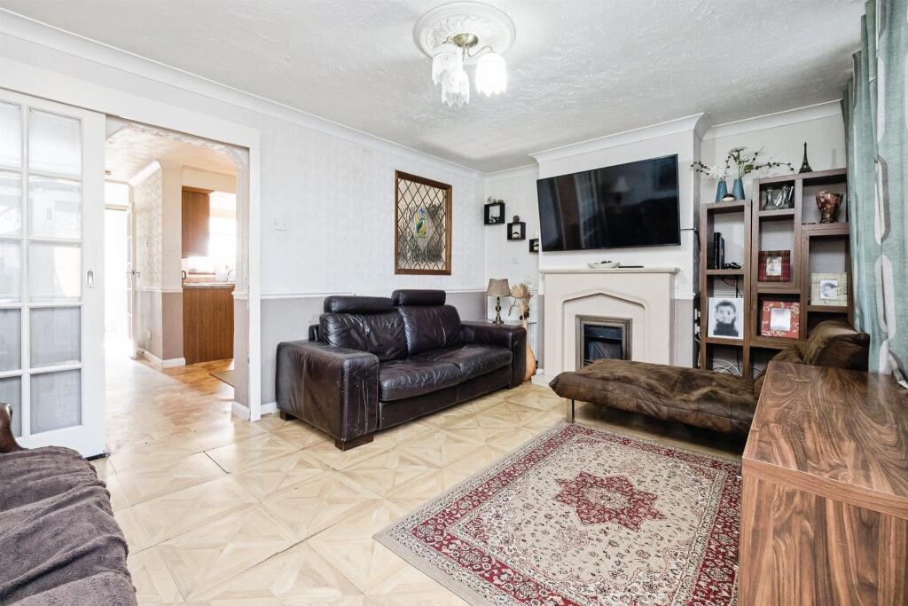 House in Thurrock, Essex - More