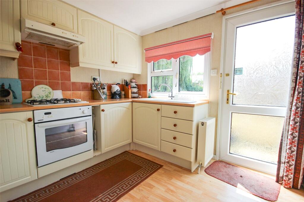 Peppercorn Park, The Baulk, Clapham, Bedford, MK41 photo 3