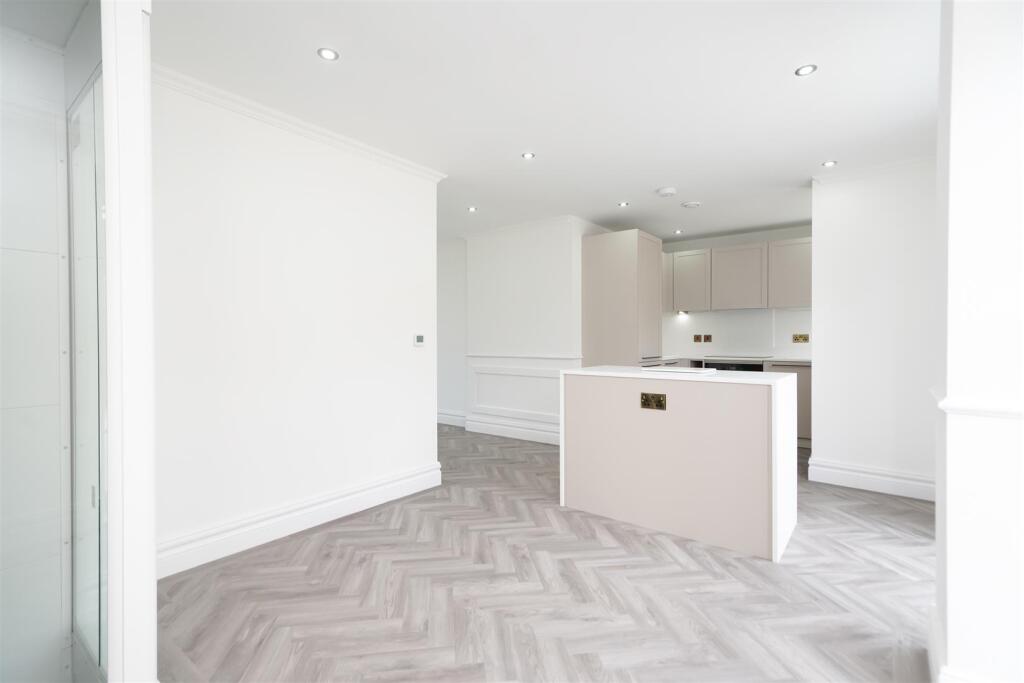 3 The Mellows Development, Chapel Street, Warwick photo 3