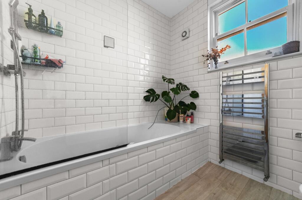 House in London, Stepney - View 4