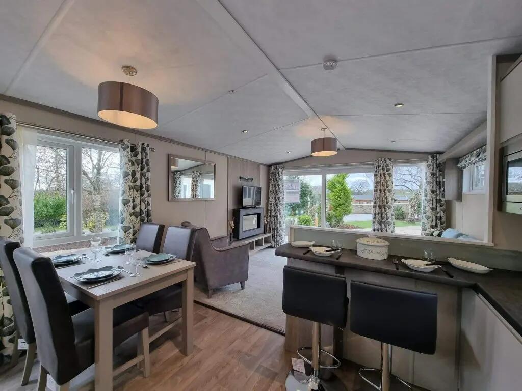 2022 Pemberton Rivington, Solent Breezes Holiday Park, Warsash, Southampton, Hampshire, SO31 9HG